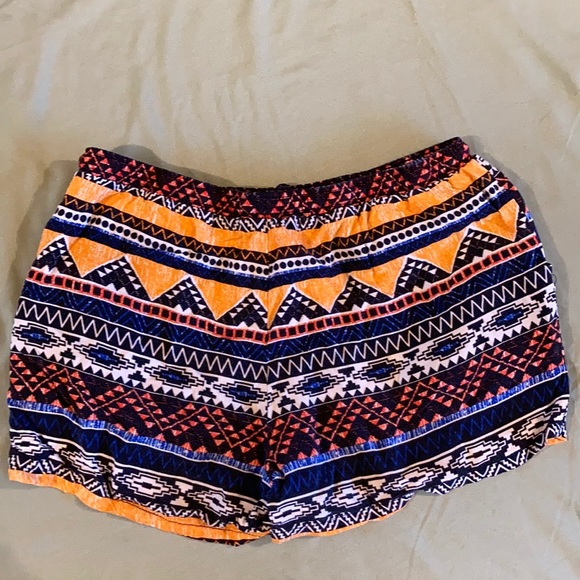 Colorful Aztec Style Short - Picture 2 of 5